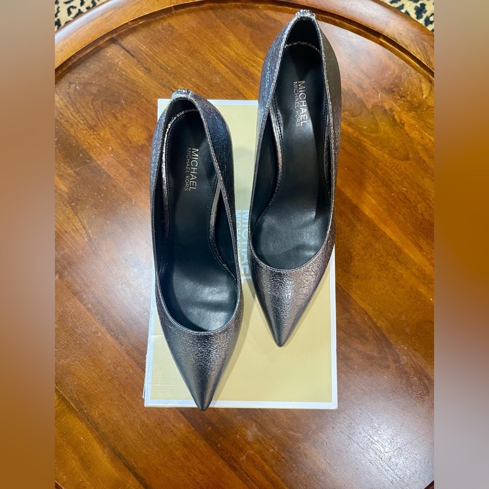 Michael Kors Clara Heels - Picture 2 of 7